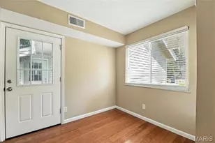 11263 Pineside Dr, Saint Louis, MO 63146 - Photo 7