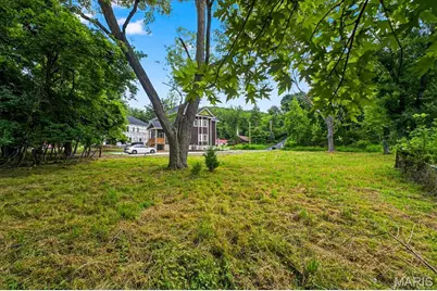 1217 Kiefer Creek Road, Ballwin, MO 63021 - Photo 5