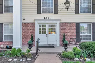 1511 Hampton Hall Dr, Chesterfield, MO 63017 - Photo 5