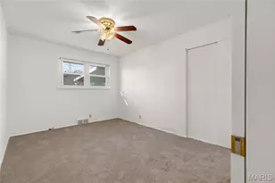 470 Hundley Dr, Florissant, MO 63031 - Photo 9