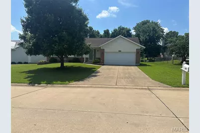 107 Carrington Boulevard, Troy, MO 63379 - Photo 1