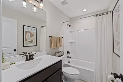 555 Edison Way, Wentzville, MO 63385 - Photo 9