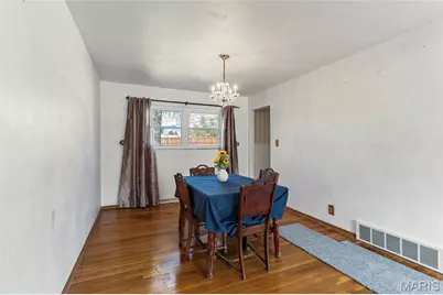 8907 Grantway Court, Crestwood, MO 63123 - Photo 5