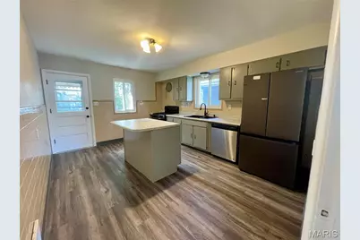 4334 Beethoven Avenue, Saint Louis, MO 63116 - Photo 3