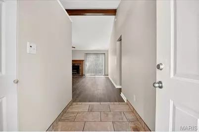 14 Walnut Hill Court, Saint Charles, MO 63304 - Photo 5