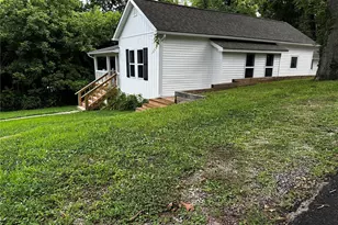 404 N First St, Shelbyville, MO 65565 - Photo 3