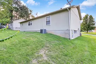 4950 Patricia Ridge Dr, Saint Louis, MO 63033 - Photo 15