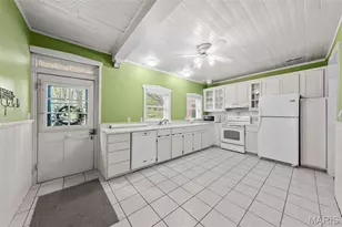 205 E 8th St, Hermann, MO 65041 - Photo 13