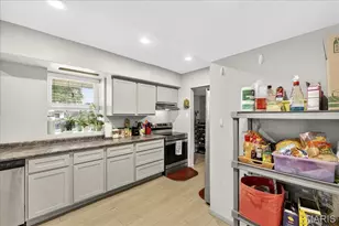 7584 Amherst Ave, University City, MO 63130 - Photo 11