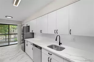 514 Coeur De Royale Dr, Creve Coeur, MO 63141 - Photo 29