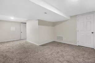 12817 Pointe Dr, Sunset Hills, MO 63127 - Photo 37