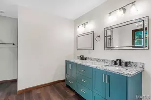 12817 Pointe Dr, Sunset Hills, MO 63127 - Photo 25