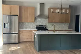 229 Victor Ct, Ballwin, MO 63021 - Photo 5