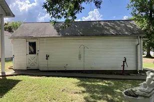 1742 Dunklin St, Cape Girardeau, MO 63701 - Photo 5