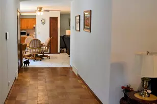 11 D Ville Pl, Hannibal, MO 63401 - Photo 3