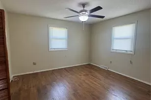 22 N New Madrid, Fenton, MO 63736 - Photo 7