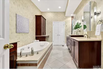 655 Spyglass Summit Drive, Chesterfield, MO 63017 - Photo 19