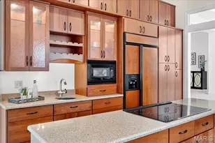 655 Spyglass Summit Dr, Chesterfield, MO 63017 - Photo 13