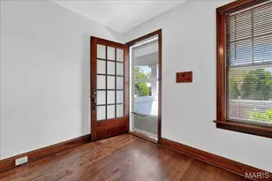 7114 Drury Ln, Saint Louis, MO 63143 - Photo 3