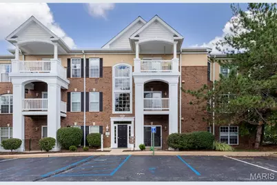 13101 Mill Crossing Court #302, Saint Louis, MO 63141 - Photo 1