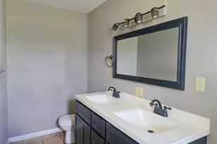 81 Sandy Ln, Fenton, MO 63736 - Photo 9