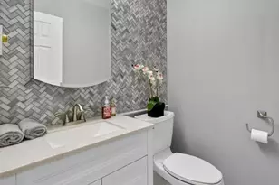 9 Kirken Knoll Dr, Town and Country, MO 63131 - Photo 19