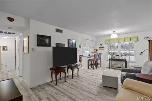 1745 Herault Pl, Saint Louis, MO 63125 - Photo 3