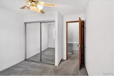 16 Midland Avenue, Maryland Heights, MO 63043 - Photo 27