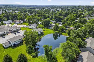 1329 Summergate Pkwy, Saint Charles, MO 63303 - Photo 35