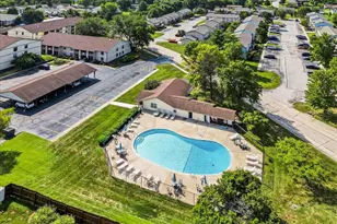 1329 Summergate Pkwy, Saint Charles, MO 63303 - Photo 33