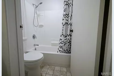 648 Coeur De Royale Drive #B, Creve Coeur, MO 63141 - Photo 11