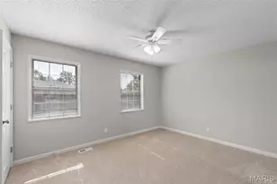 8825 Wrenwood Ln, Brentwood, MO 63144 - Photo 15