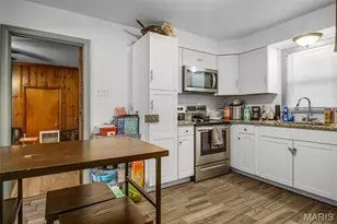 2568 Dorwood Dr, Saint Louis, MO 63136 - Photo 5