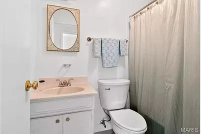 354 Burncoate Drive, Oakville, MO 63129 - Photo 15