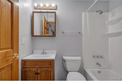 2340 Saint Catherine Street, Saint Louis, MO 63033 - Photo 9