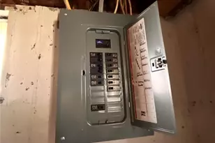 10501 Lilac Ave, Saint Louis, MO 63137 - Photo 17