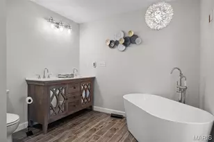 807 E Essex Ave, Glendale, MO 63122 - Photo 21