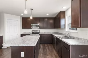 1748 Martingale Ln, Eureka, MO 63025 - Photo 5