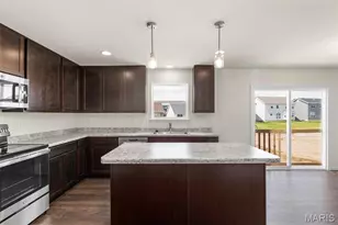 1748 Martingale Ln, Eureka, MO 63025 - Photo 7