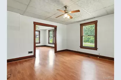 300 E Clouse Street, Mountain Grove, MO 65711 - Photo 9