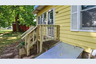 300 E Clouse Street, Mountain Grove, MO 65711 - Photo 5