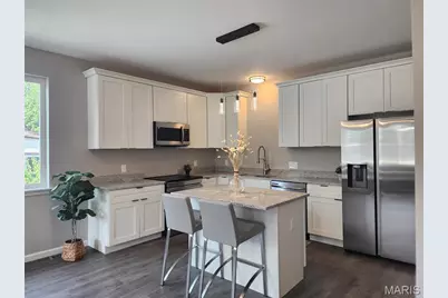 10111 Niblic Drive, Overland, MO 63114 - Photo 5