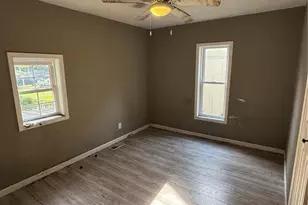 948 W Harper, Poplar Bluff, MO 63901 - Photo 5