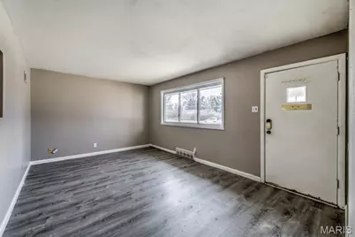 1700 Patterson Road, Florissant, MO 63031 - Photo 3