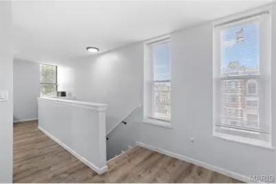 5300 Maple Avenue, Saint Louis, MO 63112 - Photo 17