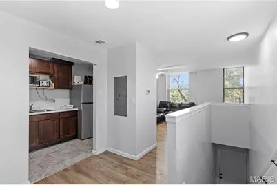 5300 Maple Avenue, Saint Louis, MO 63112 - Photo 9