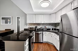 1465 Heritage Landing, Saint Charles, MO 63303 - Photo 7