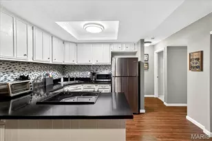 1465 Heritage Landing, Saint Charles, MO 63303 - Photo 9