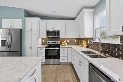 50 Sparrow Point Circle, Fenton, MO 63026 - Photo 11