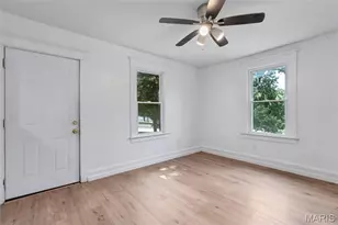 10525 Hobday Ave, Saint Ann, MO 63074 - Photo 9